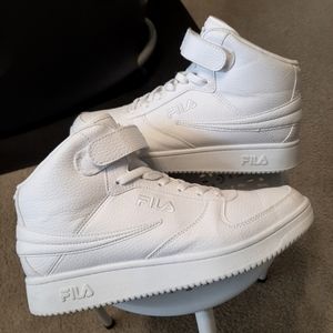 3/$25 Fila white hightop sneakers mens size 9 clean like new never worn outdoors